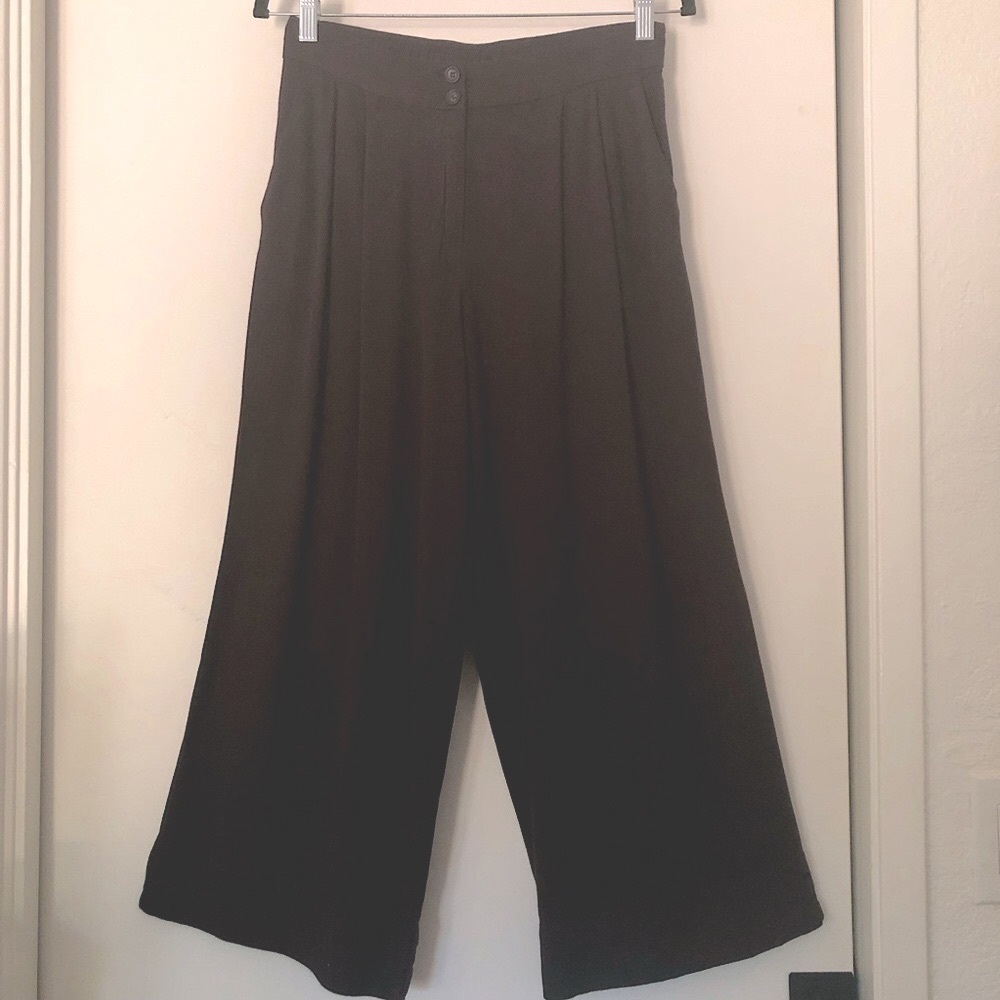 H&M Wide Leg Cropped Pants Size 6 Brown